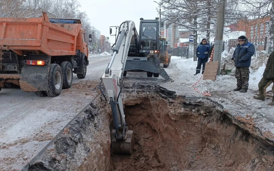 Авария на участке сети холодного водоснабжения