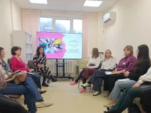 В «Школе приёмного родительства» для нижегородцев запустят 22 новых потока обучения
