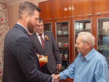 Награждение ветеранов