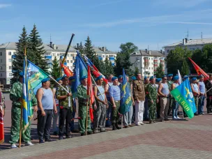 Митинг, посвященный дню воздушно-десантных войск