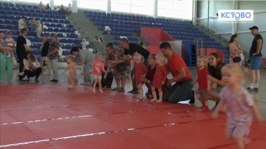 Забег в ползунках