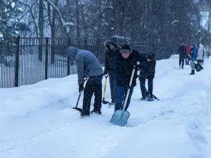 Снежный фронт в работе!
