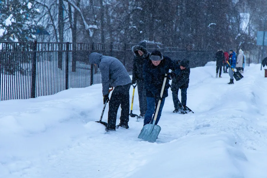 Снежный фронт в работе!