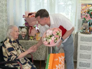 100 лет отметила ветеран труда и труженик тыла Надежда Константиновна Рюмина