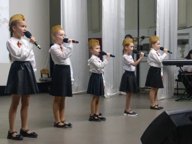 Окружной вокальный конкурс "Победная весна" в ДДЮТ